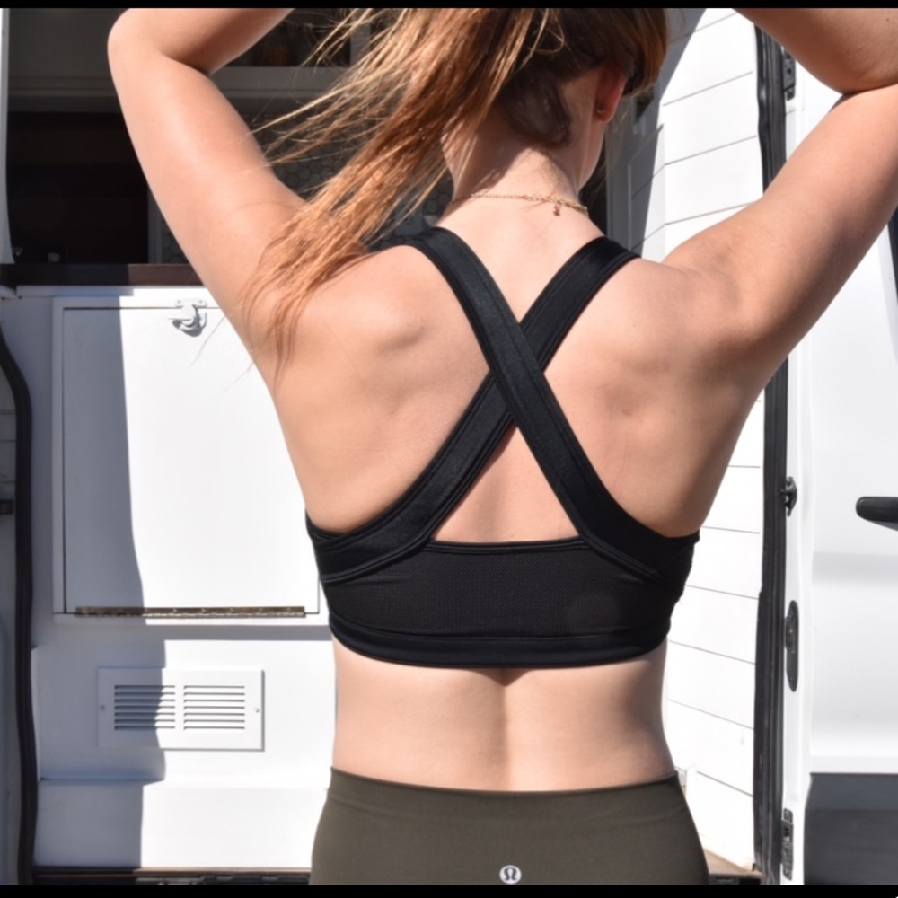 Under Armour Sports Bra - Picture 3 of 6